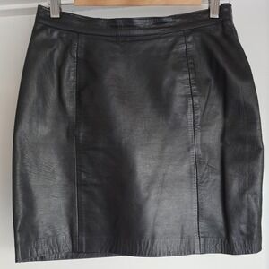VTG 90s Renzo Costa Black Leather Mini Skirt Waist 28 Peru Women Classic Chic